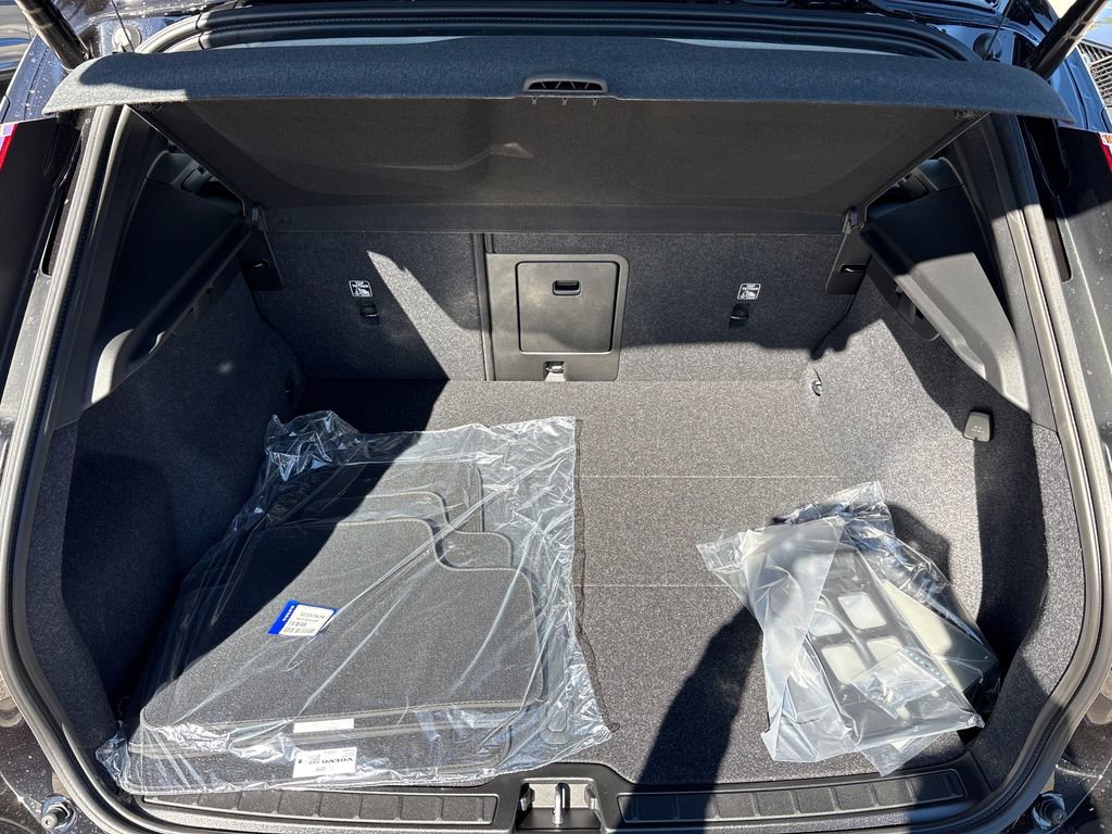 New 2026 Volvo XC40 B5 Ultra AWD/4WD image 19