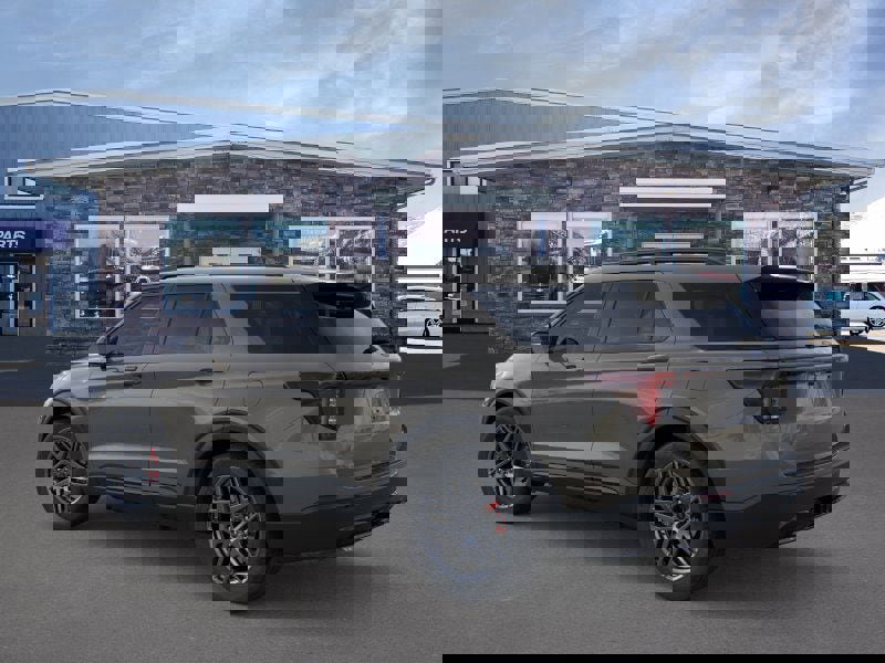 New 2026 Ford Explorer ST-Line w/ ST-Line Street Pack image 4