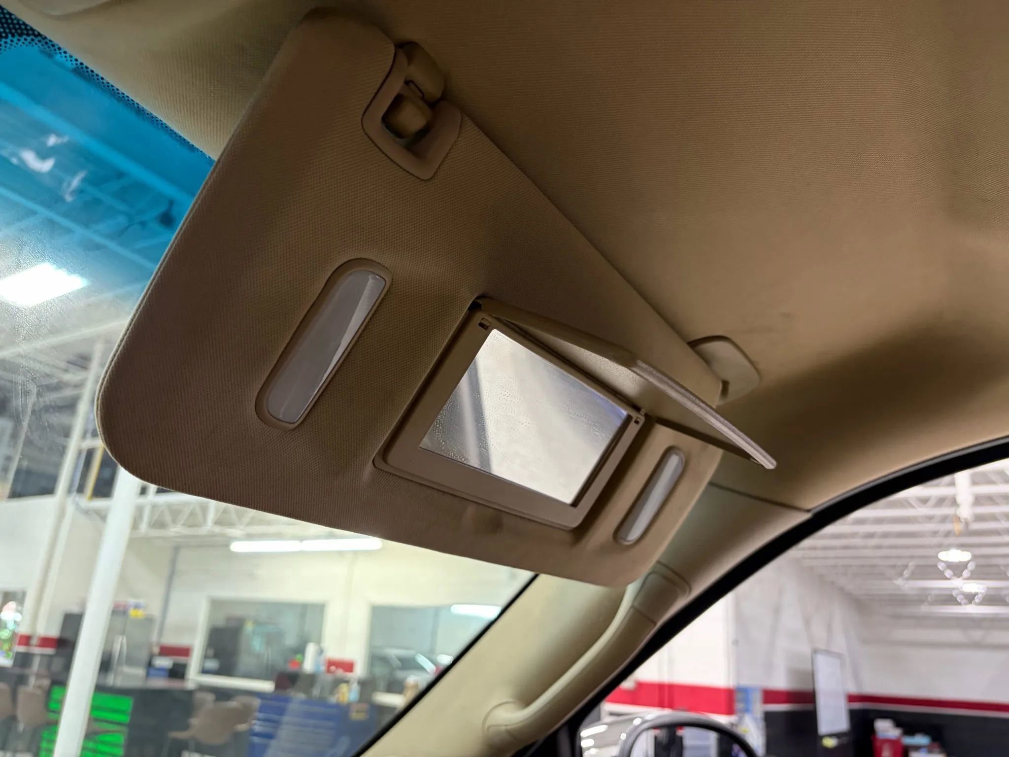 Used 2012 GMC Yukon XL Denali image 56