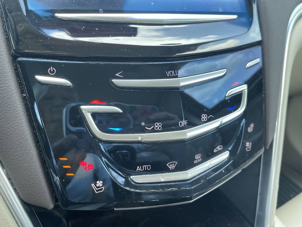 Used 2014 Cadillac XTS Luxury w/ Driver Awareness Package image 15