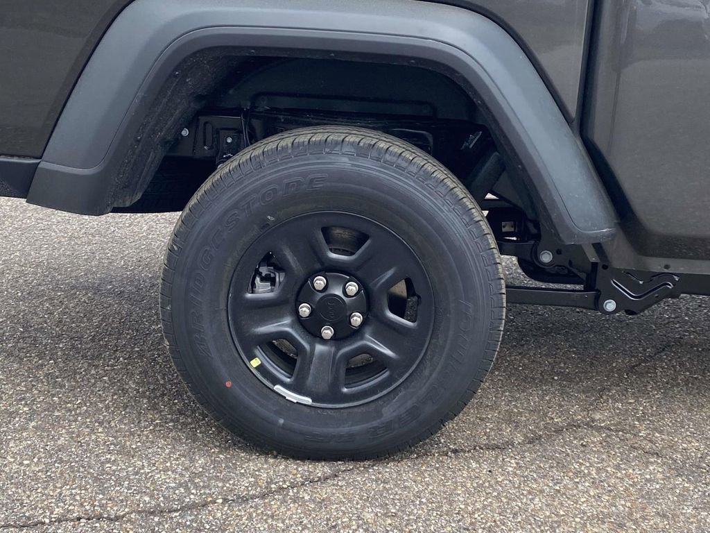 New 2026 Jeep Gladiator Sport AWD/4WD image 7