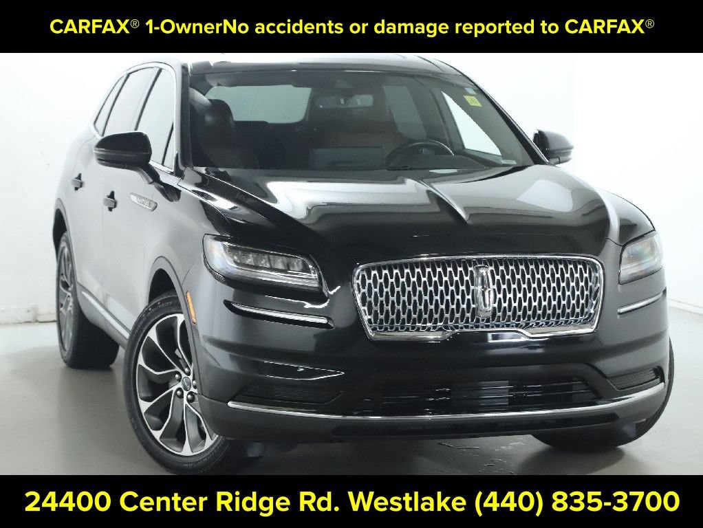 Used 2023 Lincoln Nautilus Reserve AWD/4WD image 2