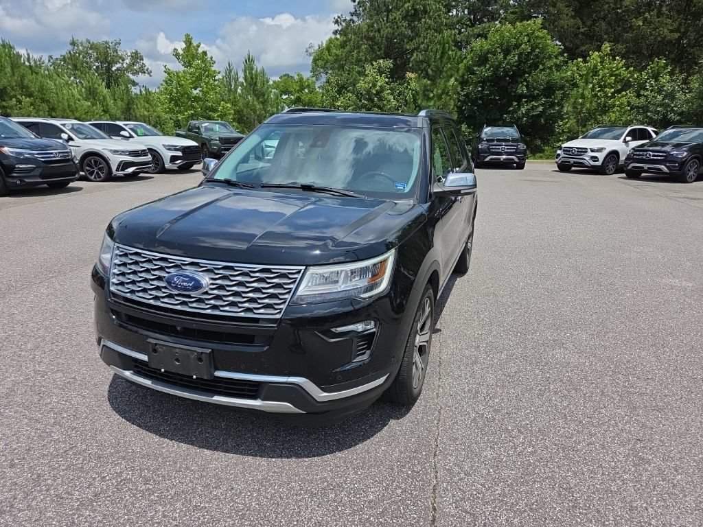 Used 2018 Ford Explorer Platinum AWD/4WD image 2