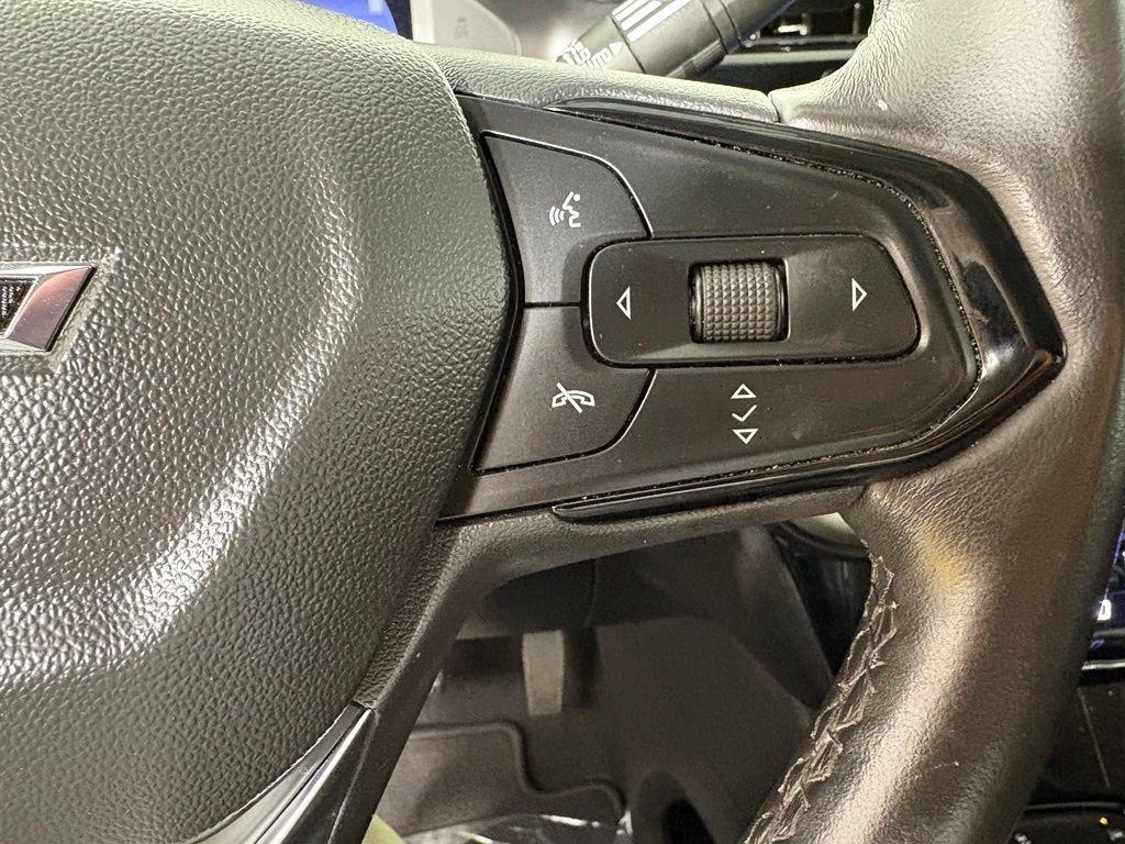 Used 2022 Chevrolet Bolt EUV Premier w/ Sun & Sound Package FWD image 29