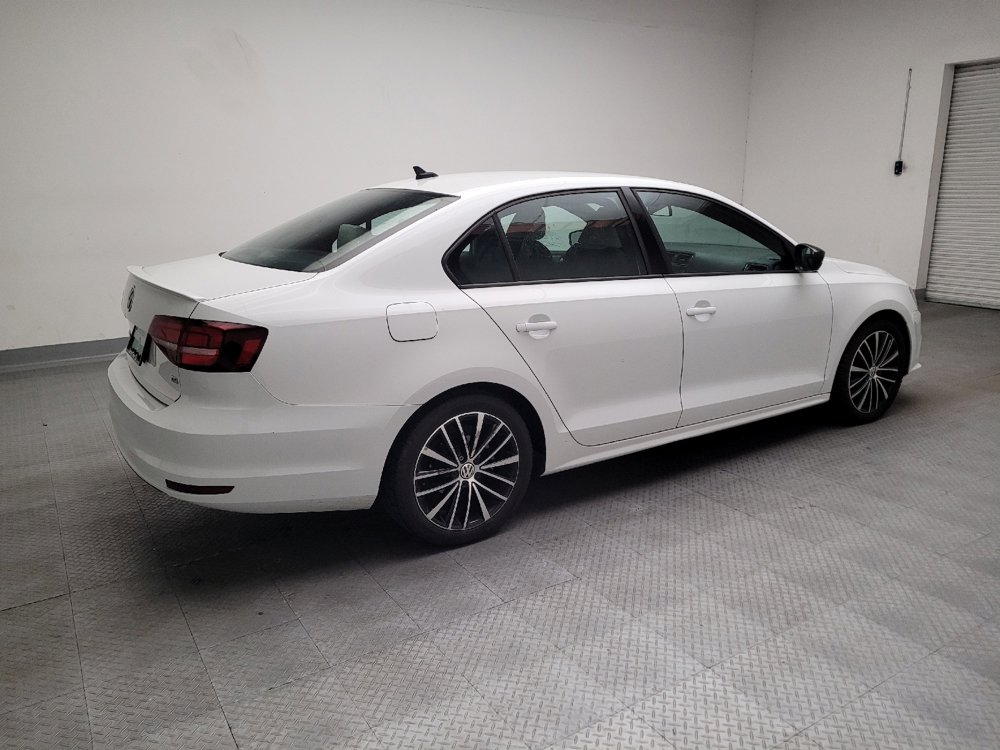 Used 2016 Volkswagen Jetta Sport FWD image 10