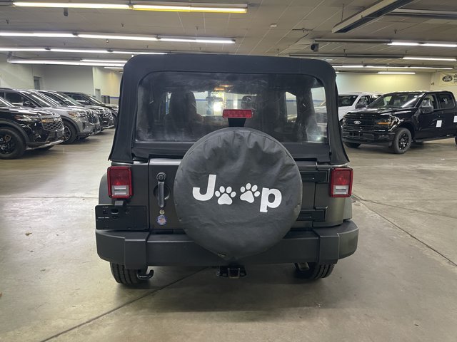 Used 2018 Jeep Wrangler Unlimited Sport w/ Connectivity Group AWD/4WD image 6