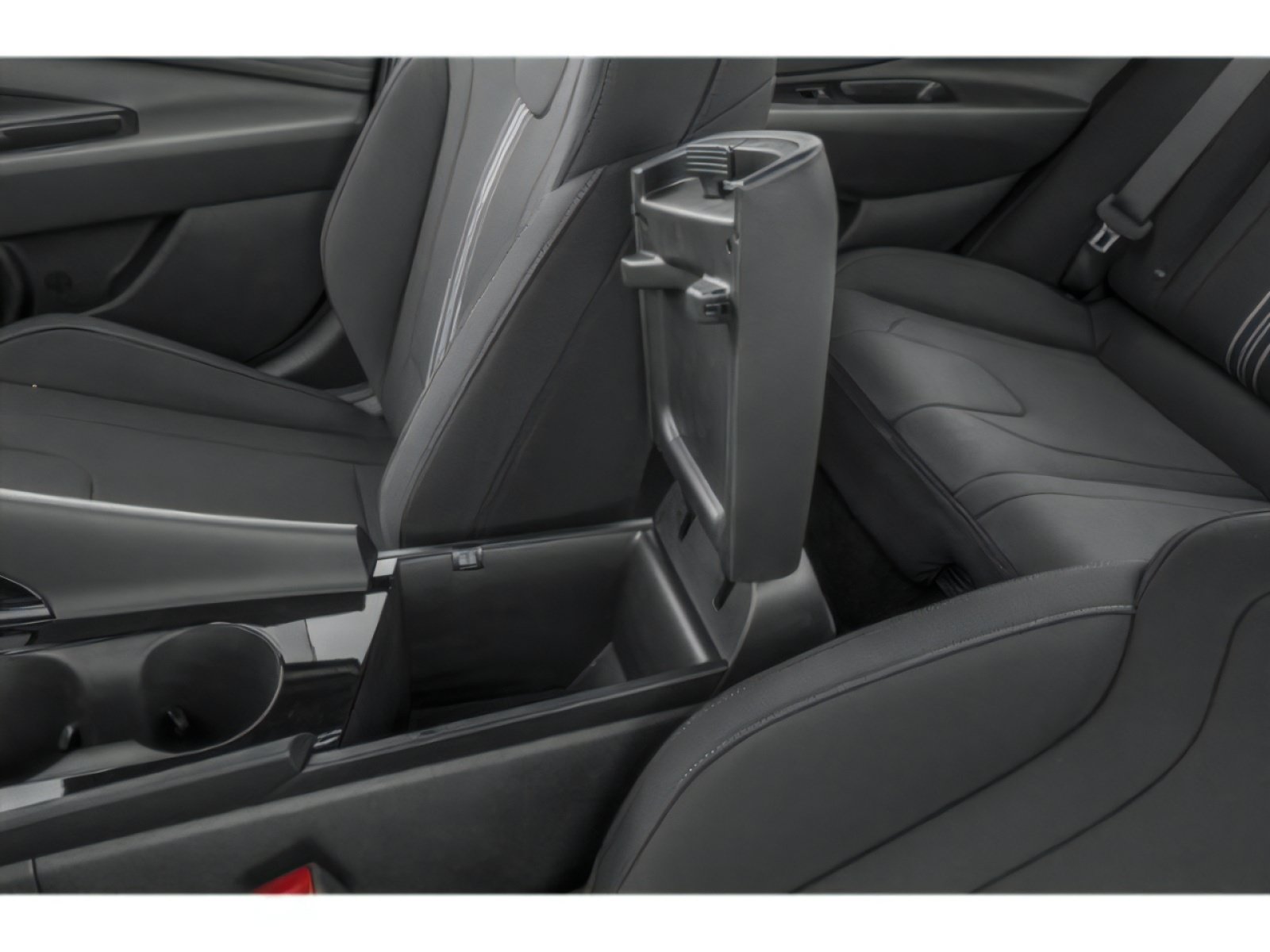 New 2026 Hyundai Elantra SEL FWD image 13