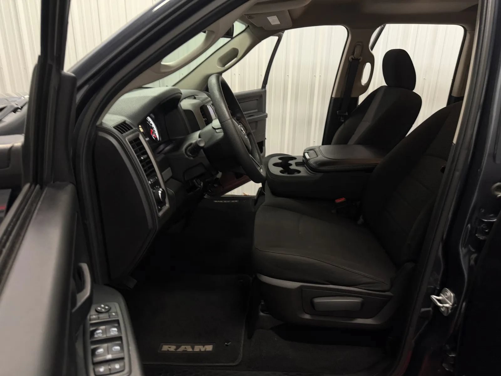 Used 2019 RAM 1500 Tradesman w/ Chrome Plus Package RWD image 36