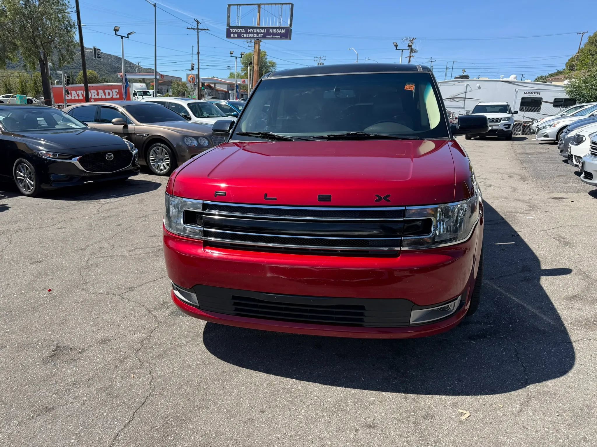 Used 2017 Ford Flex SEL w/ Equipment Group 202A FWD image 2