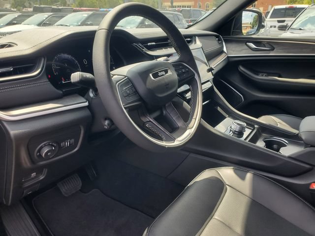 New 2026 Jeep Grand Cherokee Limited AWD/4WD image 11