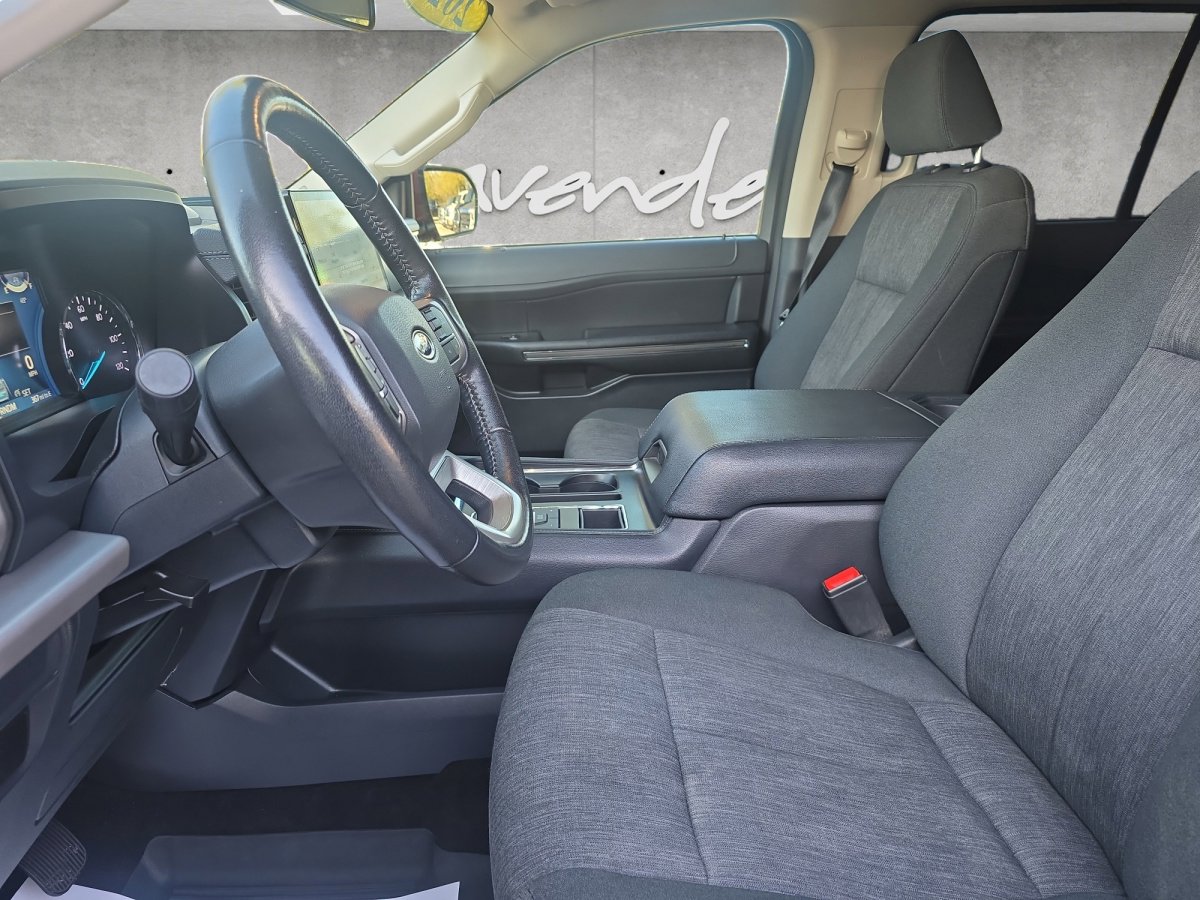 Used 2022 Ford Expedition XLT image 21
