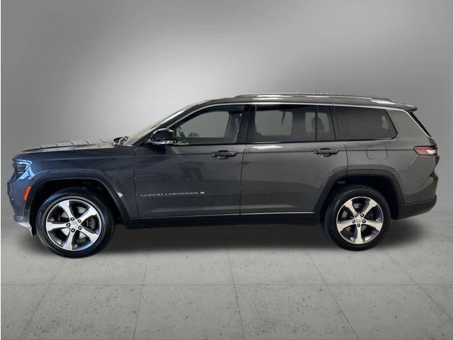 Used 2023 Jeep Grand Cherokee L Limited w/ Luxury Tech Group II AWD/4WD image 2