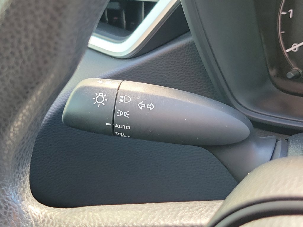 Used 2023 Toyota Corolla LE FWD image 15