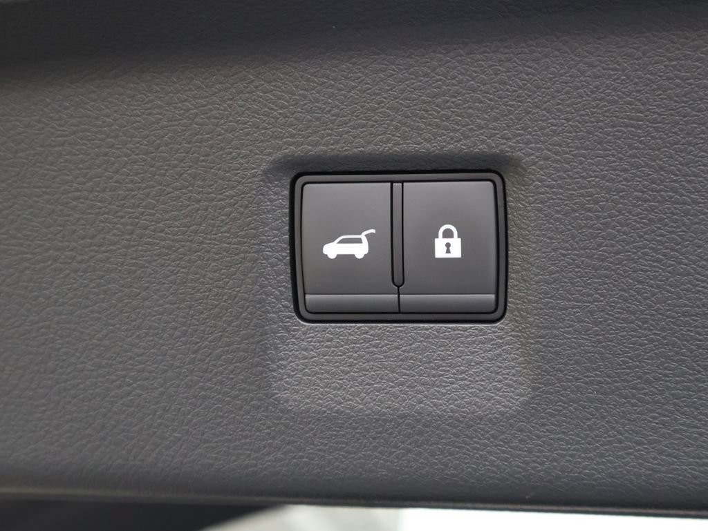 Used 2025 INFINITI QX60 Sensory w/ Cargo Package AWD/4WD image 18