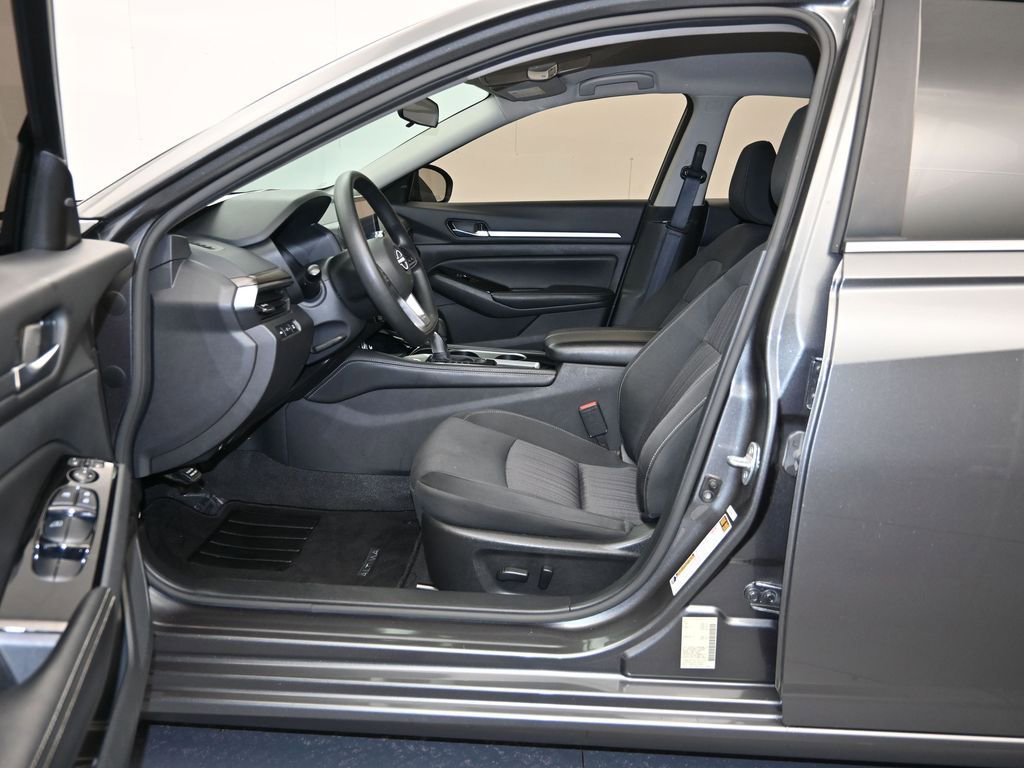 Used 2023 Nissan Altima 2.5 SV image 20