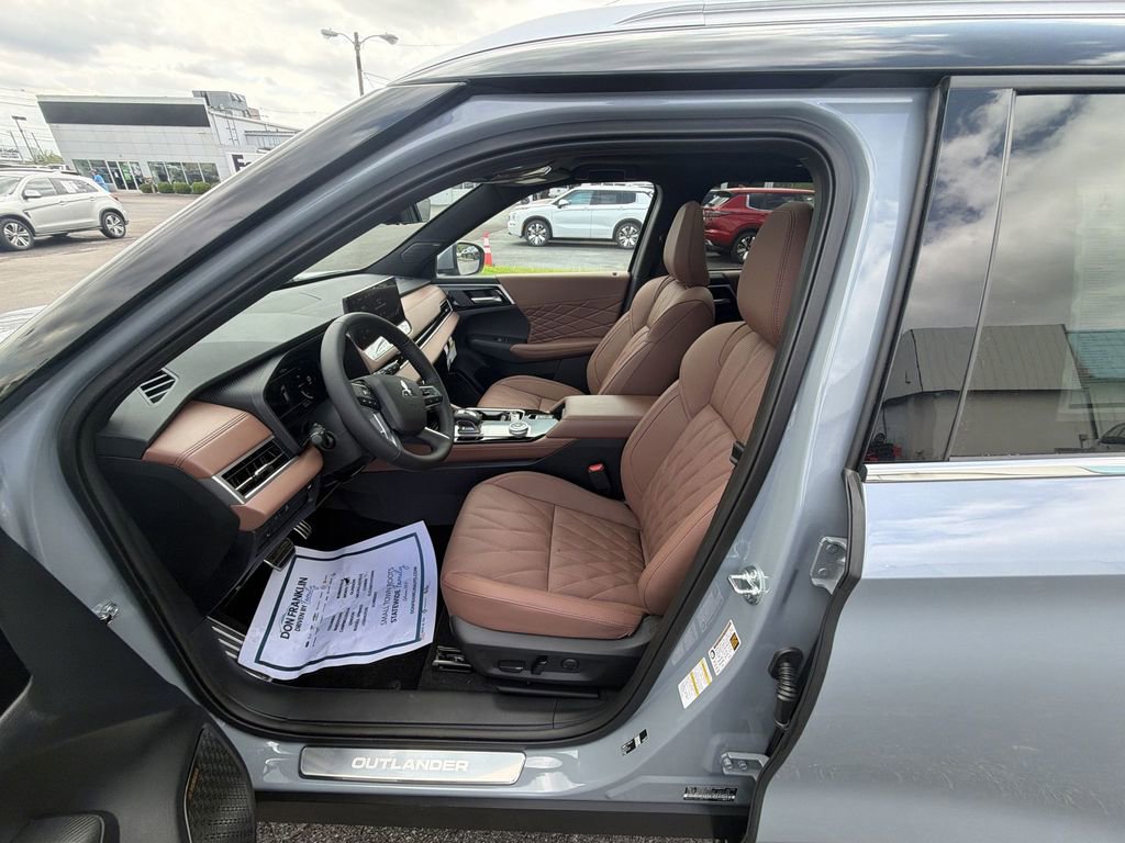 New 2026 Mitsubishi Outlander SEL AWD/4WD image 11