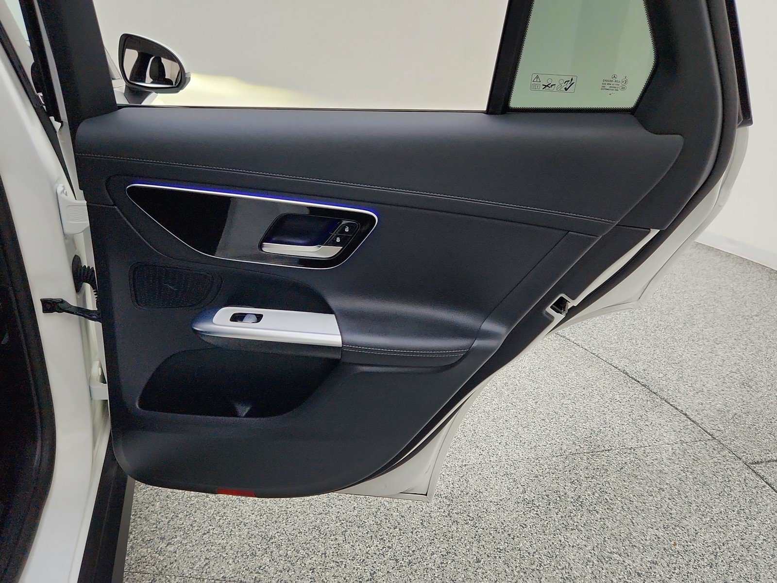 Certified 2024 Mercedes-Benz GLC 300 image 32