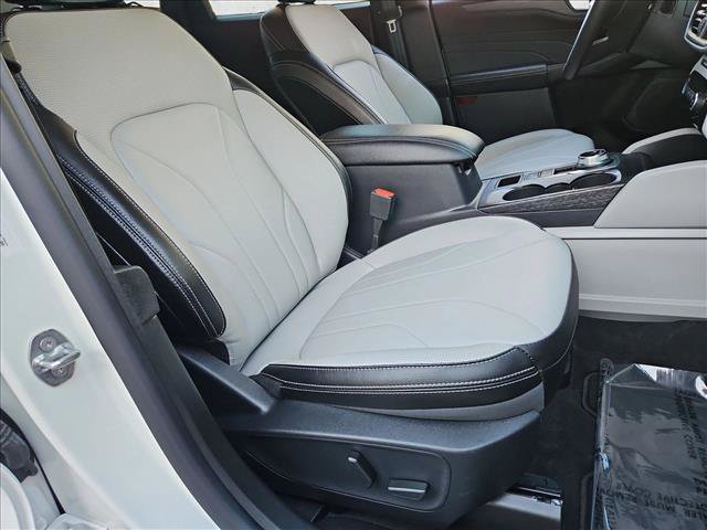 Used 2026 Ford Escape SE w/ PHEV Premium Package FWD image 22