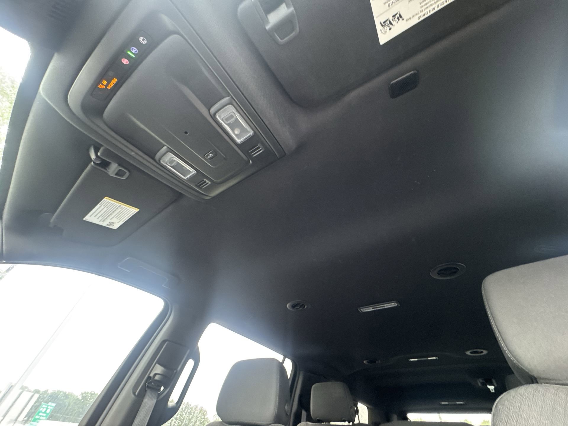Certified 2024 Chevrolet Suburban LS RWD image 21
