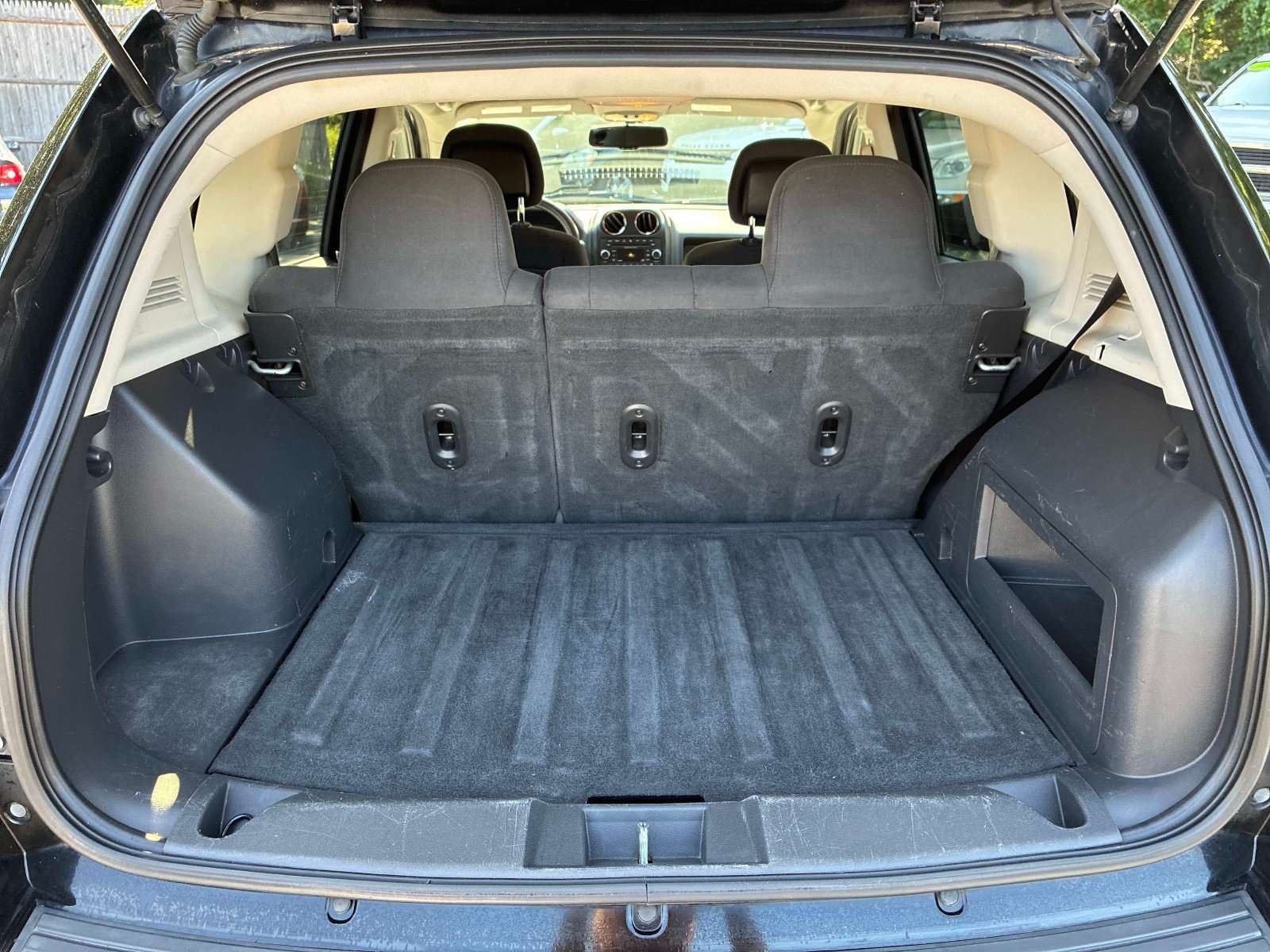 Used 2014 Jeep Compass Sport w/ Power Value Group FWD image 11