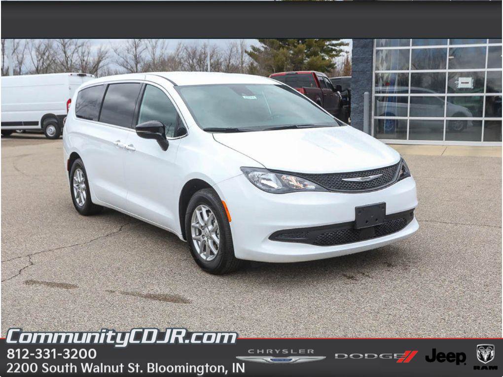 New 2026 Chrysler Voyager LX FWD image 1