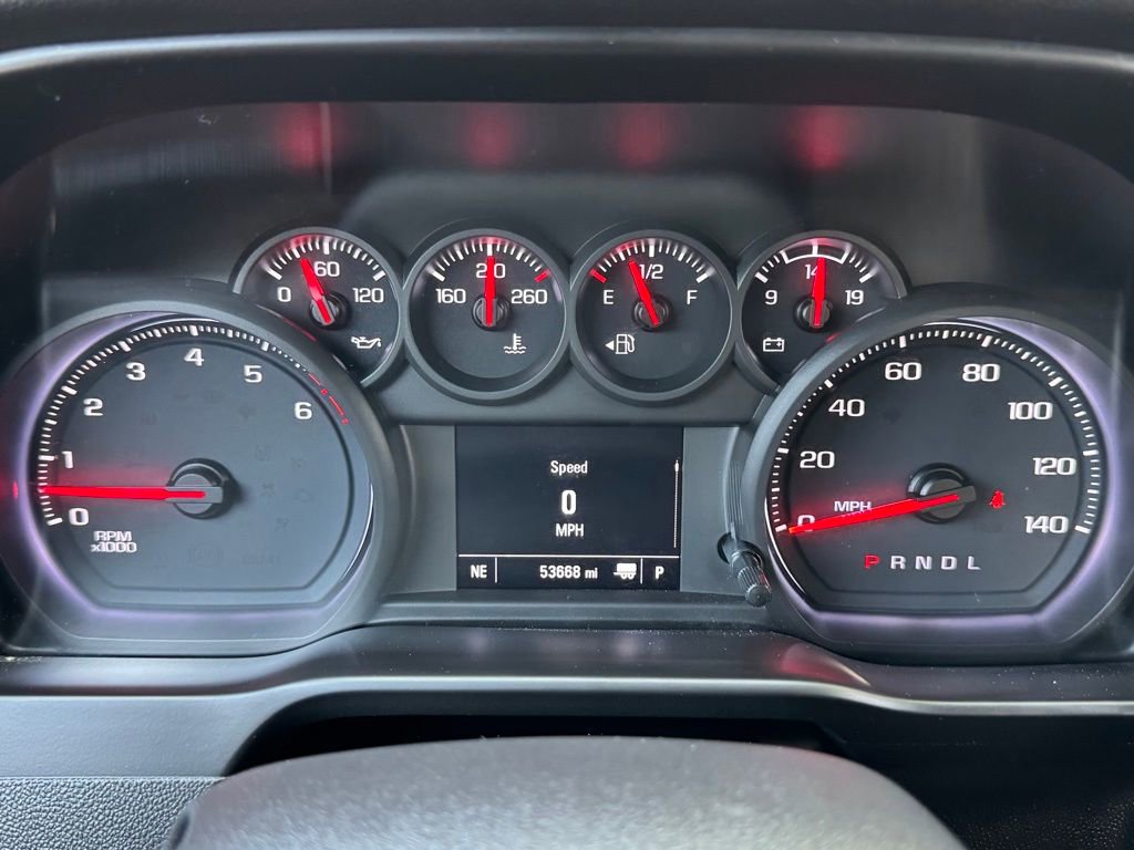 Used 2020 Chevrolet Silverado 1500 Custom w/ Custom Value Package image 11