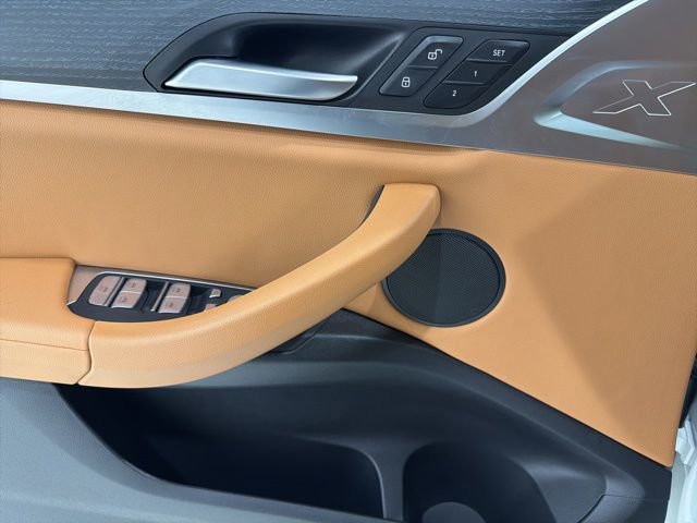 Certified 2024 BMW X4 xDrive30i w/ M Sport Package image 11