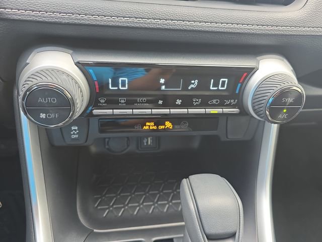 Used 2025 Toyota RAV4 LE image 24