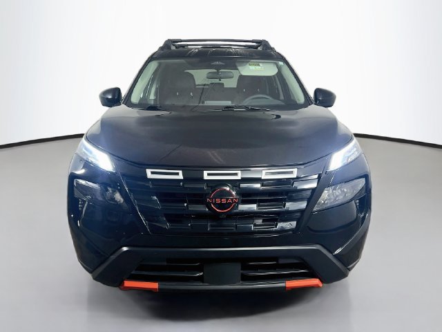 Used 2026 Nissan Rogue SV AWD/4WD image 2