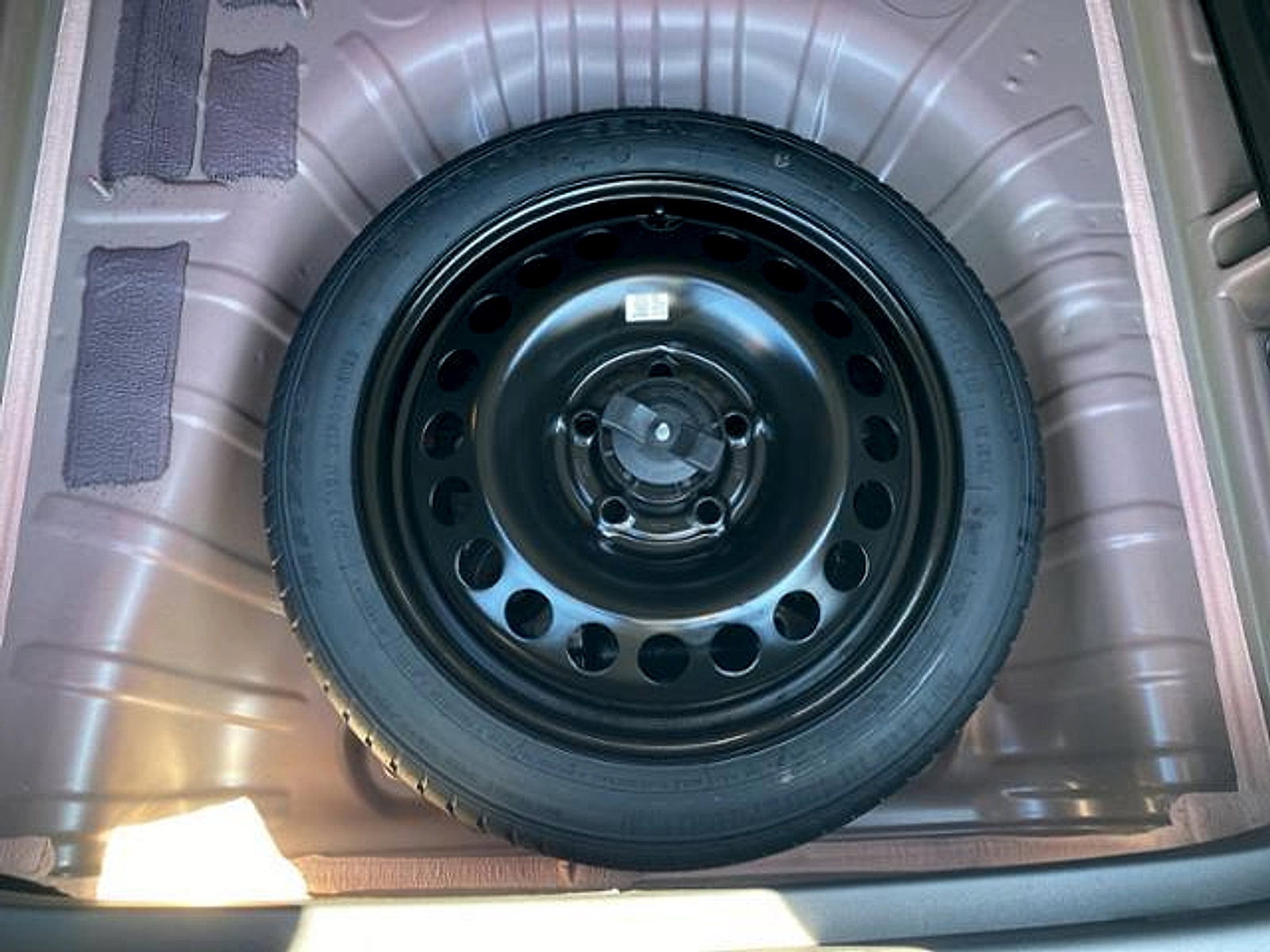 New 2026 Chevrolet Trax LT w/ Sunroof Package image 37