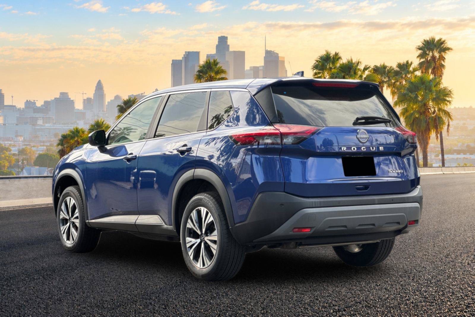 Used 2023 Nissan Rogue SV AWD/4WD image 6