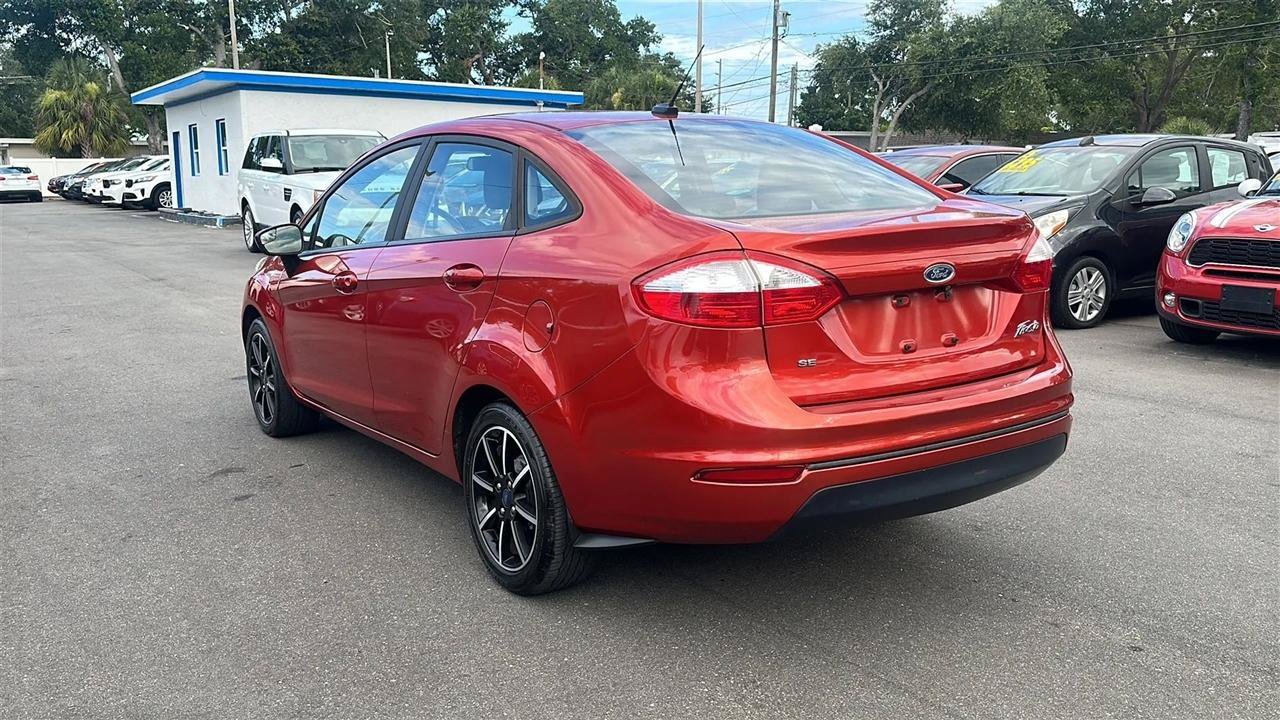 Used 2018 Ford Fiesta SE FWD image 12