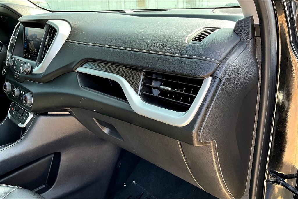 Used 2023 GMC Terrain SLT image 19