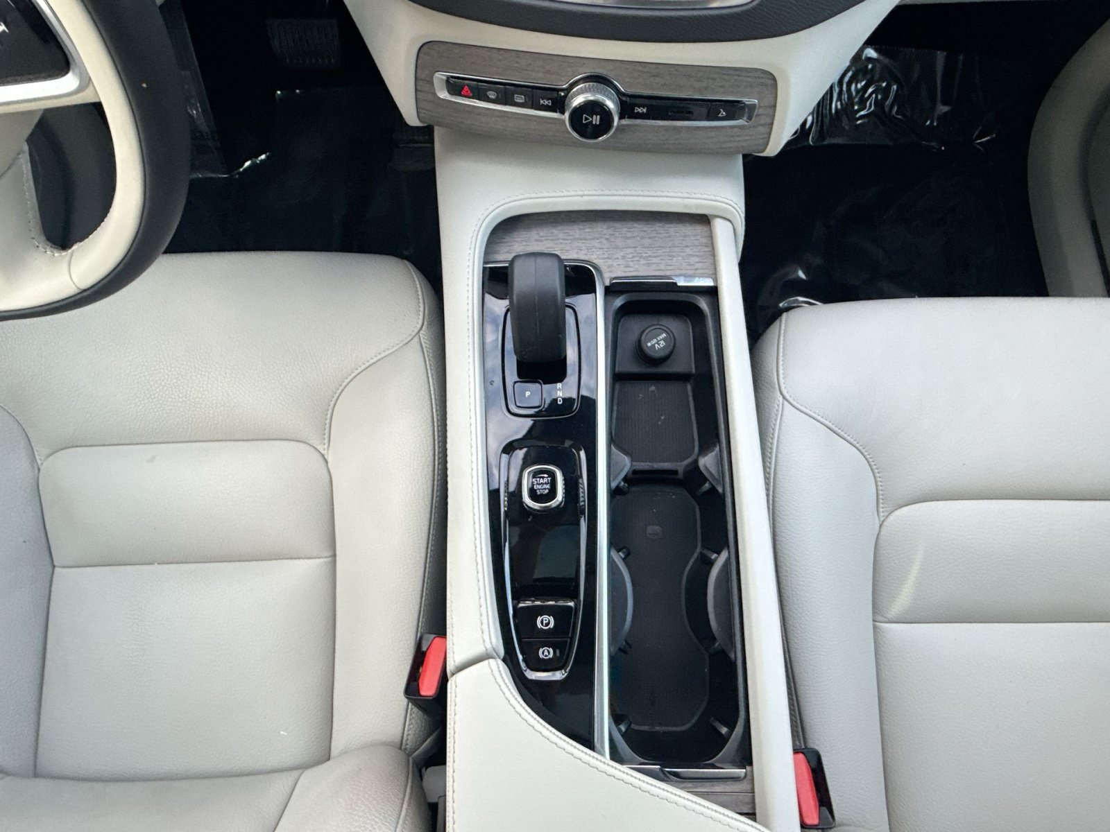 Certified 2023 Volvo XC90 T8 Plus w/ Protection Package Premier AWD/4WD image 22