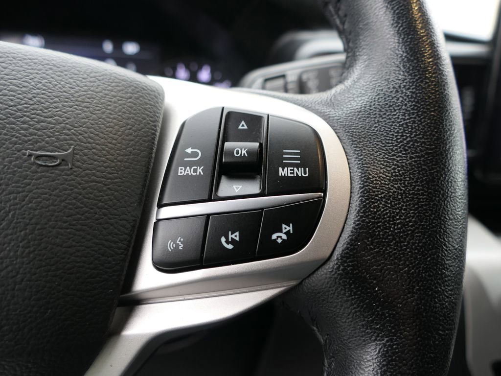 Used 2021 Ford Explorer XLT w/ Equipment Group 202A RWD image 17