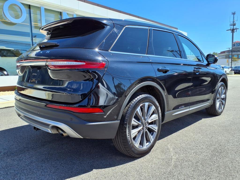 Certified 2022 Lincoln Corsair Reserve w/ Equipment Group 201A image 5