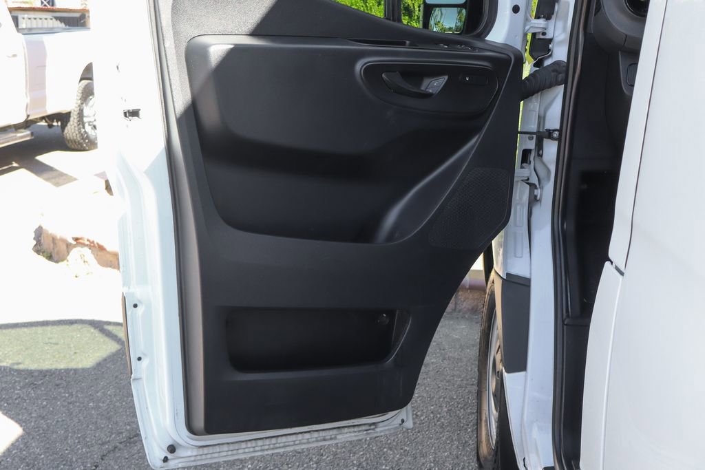 Used 2024 Mercedes-Benz Sprinter 2500 w/ Acoustic Package image 19