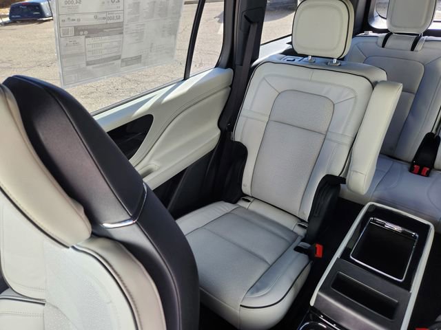 New 2026 Lincoln Aviator Black Label w/ Jet Appearance Package image 13