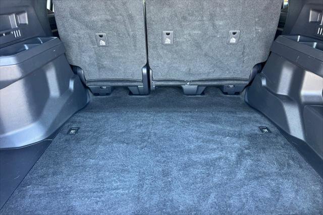 Certified 2025 Toyota 4Runner SR5 AWD/4WD image 16