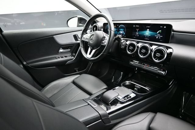 Used 2020 Mercedes-Benz A 220 image 18