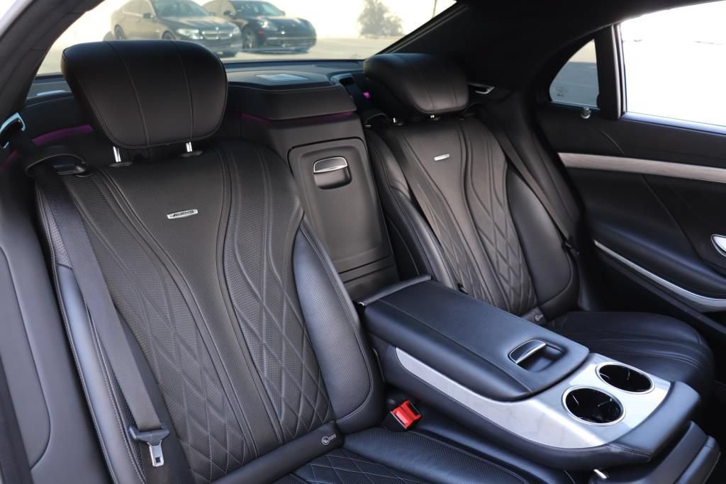 Used 2015 Mercedes-Benz S 63 AMG 4MATIC Sedan image 32