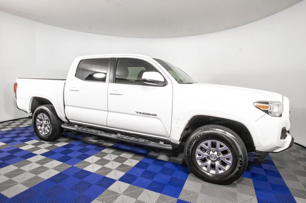 Used 2019 Toyota Tacoma SR5 image 3