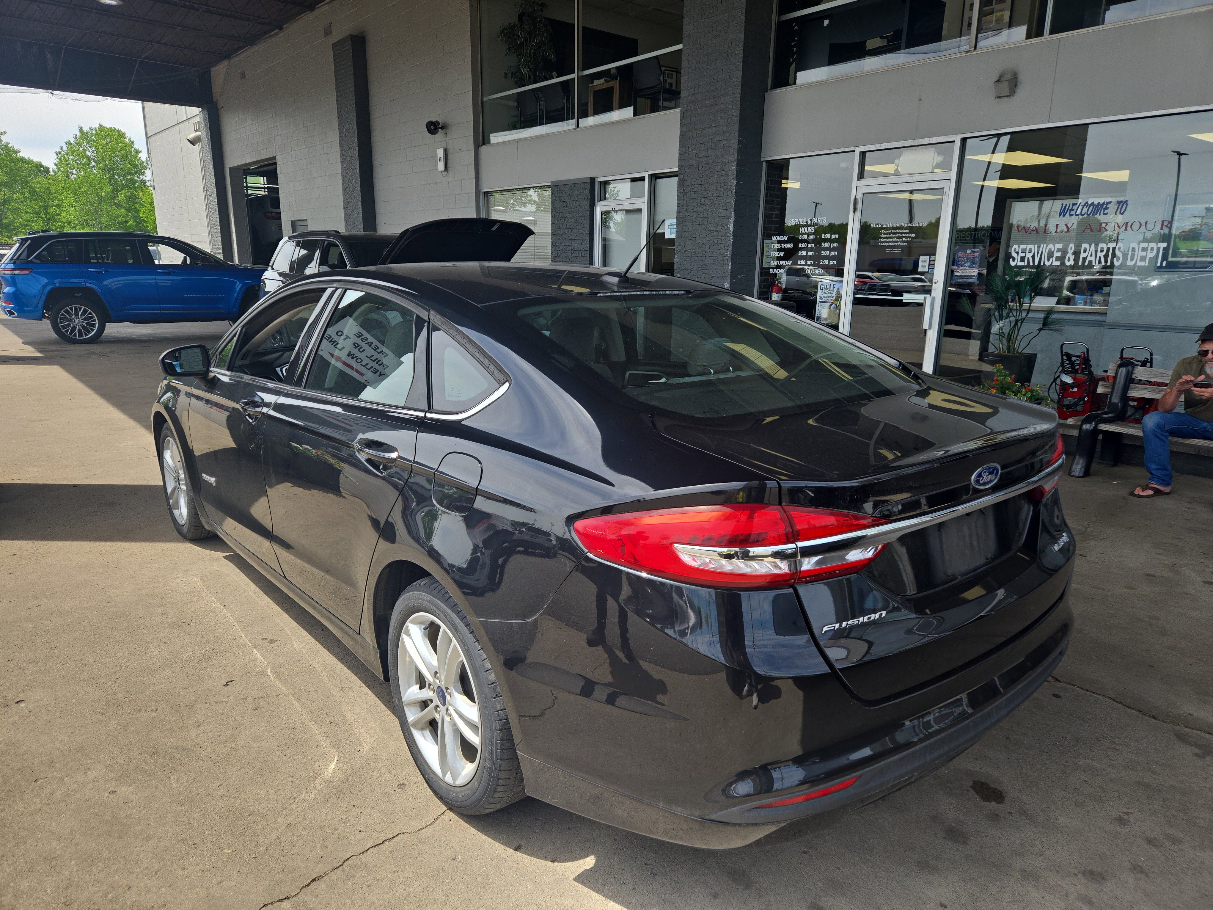 Used 2018 Ford Fusion S FWD image 5