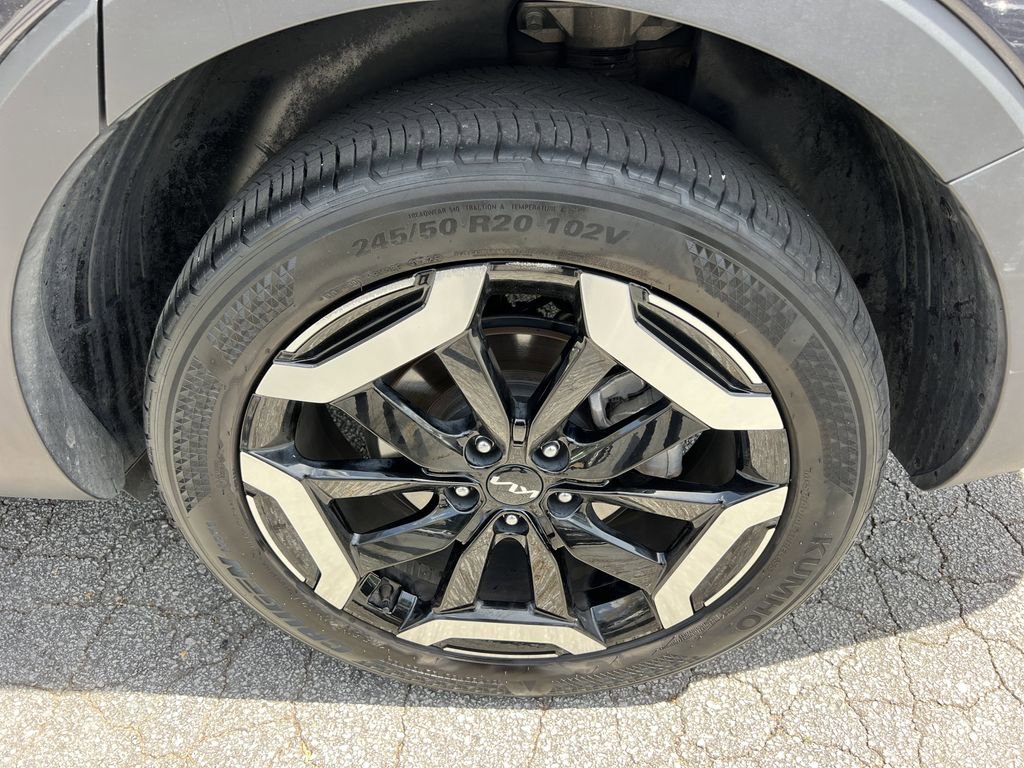 Used 2025 Kia Telluride S FWD image 16