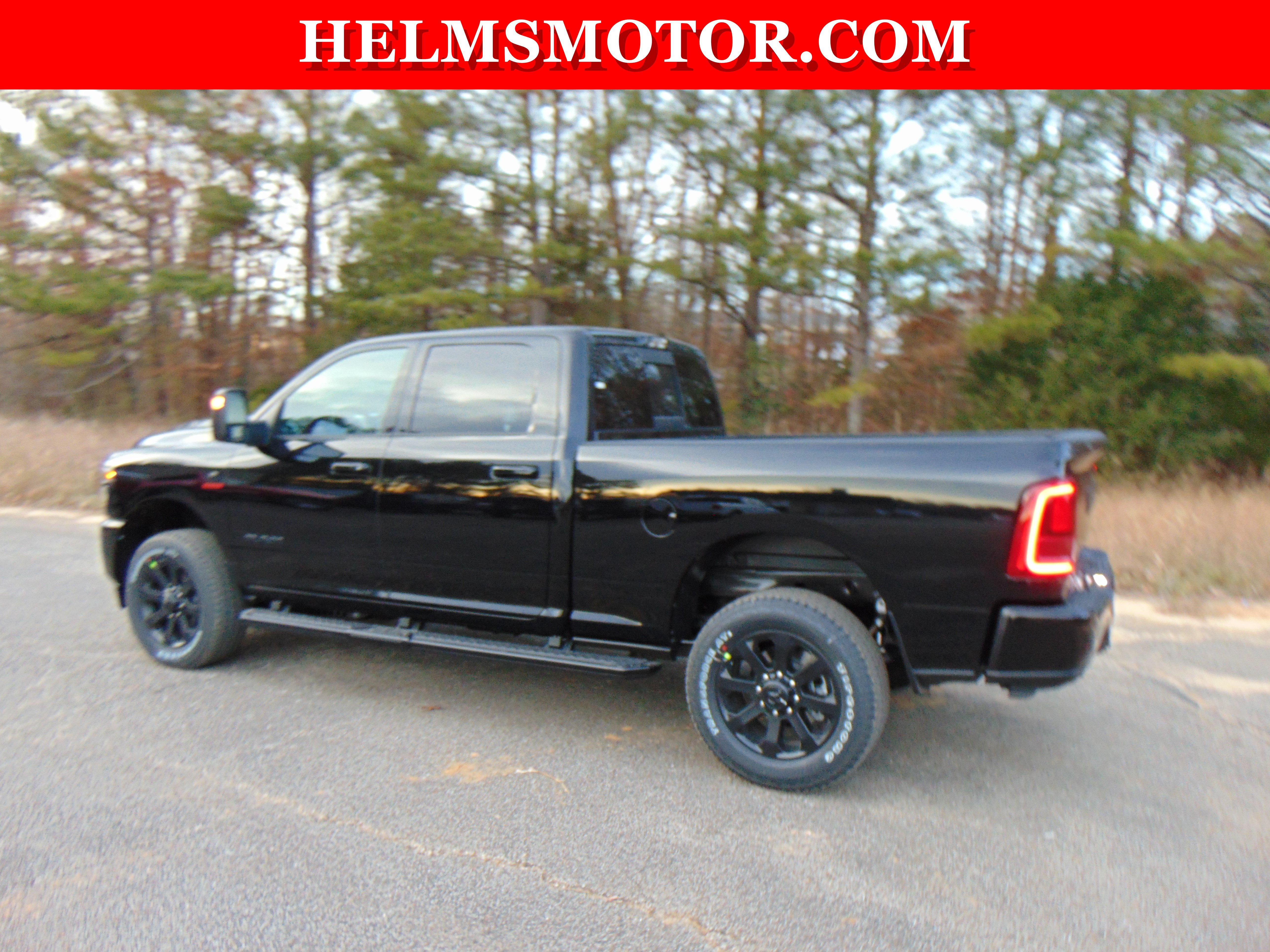 New 2026 RAM 2500 Laramie AWD/4WD image 8