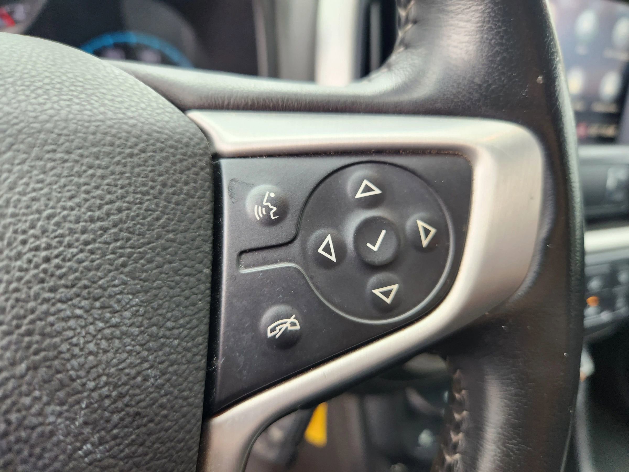 Used 2022 GMC Canyon Elevation w/ Elevation Premium Package image 31