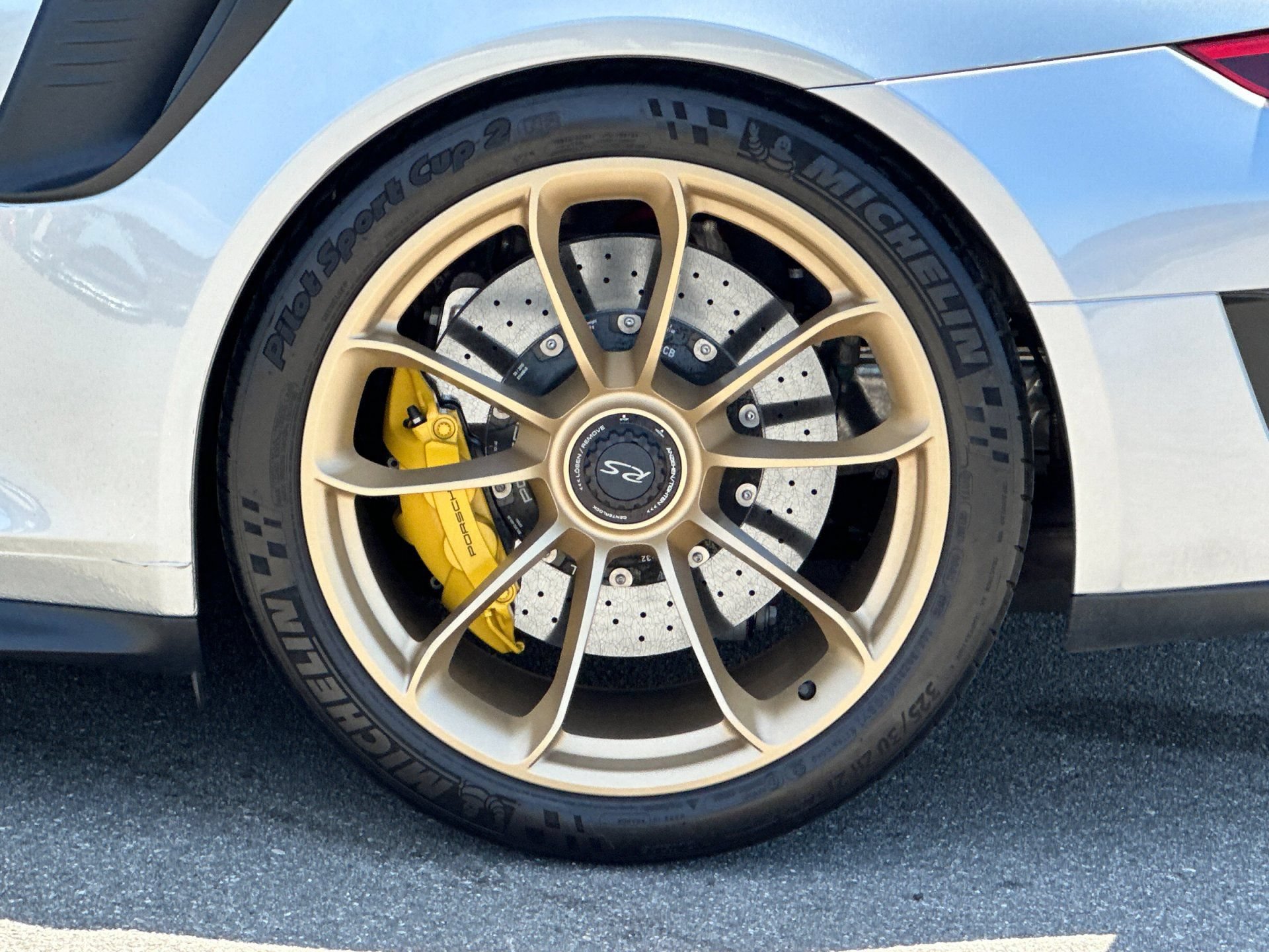 Certified 2019 Porsche 911 GT3 RS RWD image 42