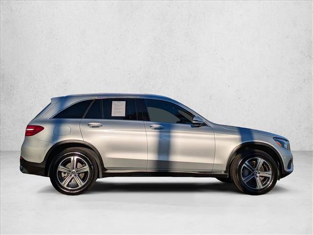 Used 2018 Mercedes-Benz GLC 300 4MATIC image 4