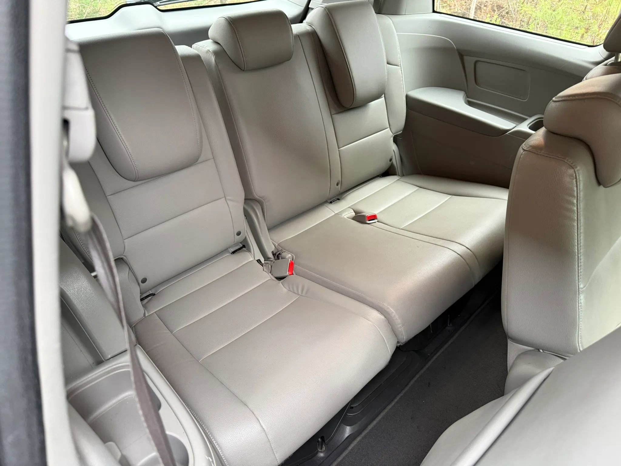 Used 2014 Honda Odyssey EX-L image 17