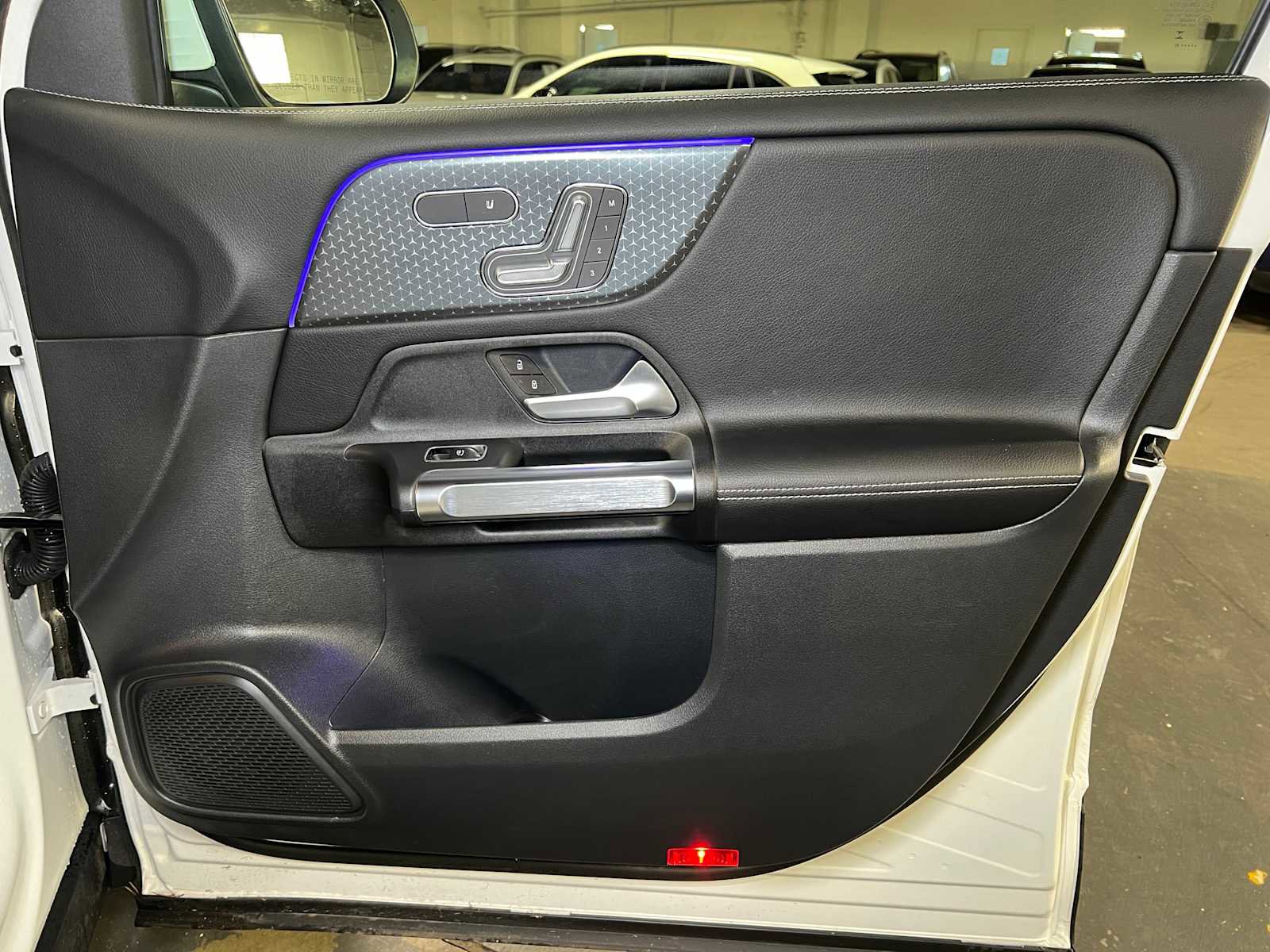 Certified 2025 Mercedes-Benz GLB 250 4MATIC image 10